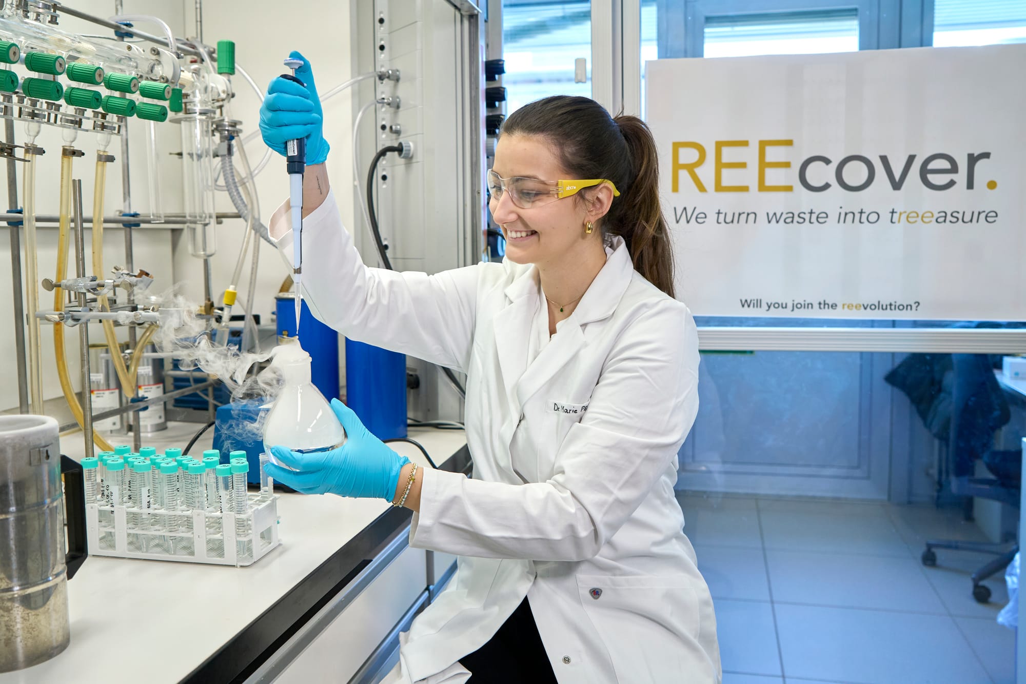 Marie Perrin, this young chemist who is revolutionizing the recycling of rare earths